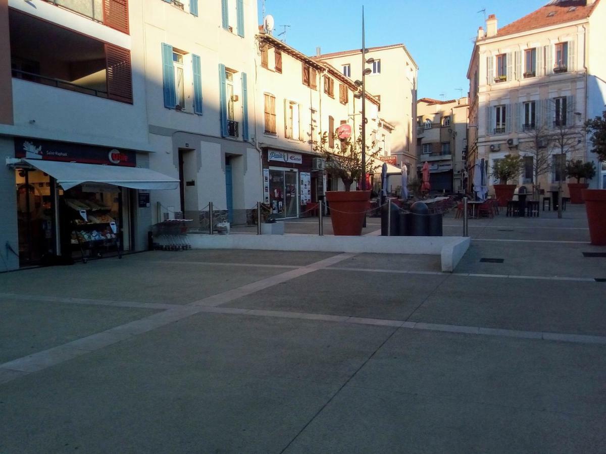 Apartamento Lou Pescadou Saint-Raphaël Exterior foto